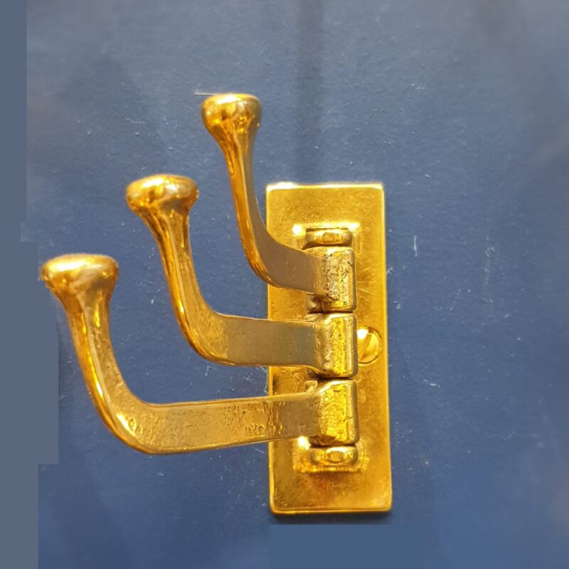 3 SWIVEL COAT HOOK