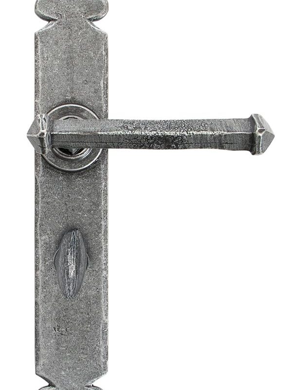 Pewter Tudor Lever Bathroom Set