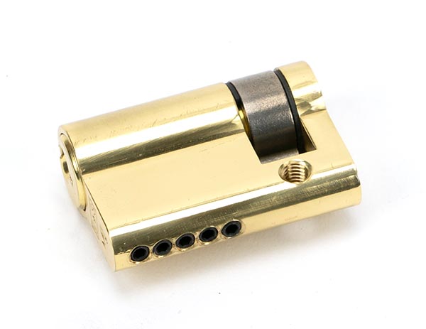 46281_main_S.jpg