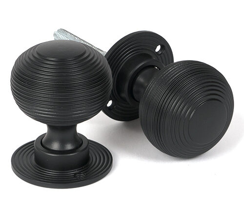 Matt Black Heavy Beehive Mortice/Rim Knob Set