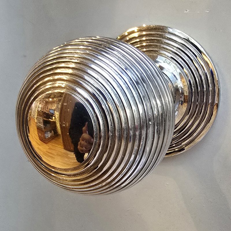 REEDED CENTRE DOOR KNOB